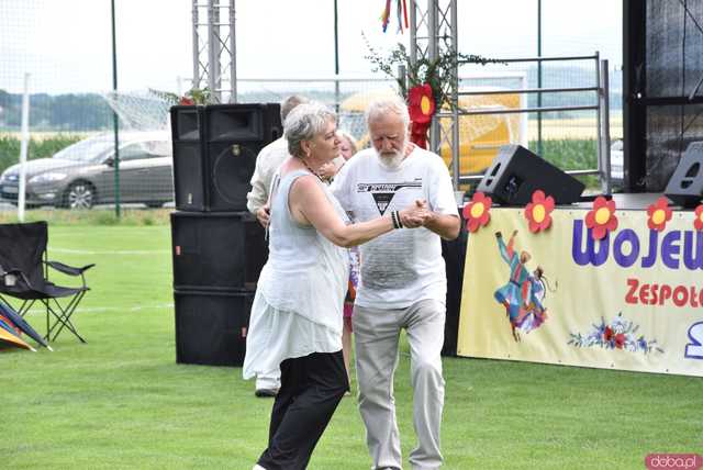 [FOTO, WIDEO] Tradycję trzeba pielęgnować Za nami XXVIII edycja Wojewódzkiego Festiwalu Zespołów Artystycznych KGW w Stolcu