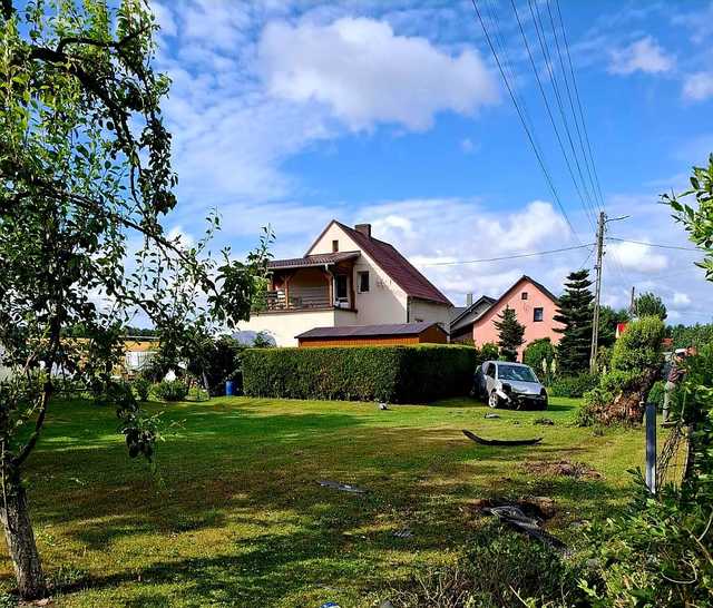 [FOTO] Młody kierowca potrącił pieszą w Lubnowie. 70-latka trafiła do szpitala śmigłowcem