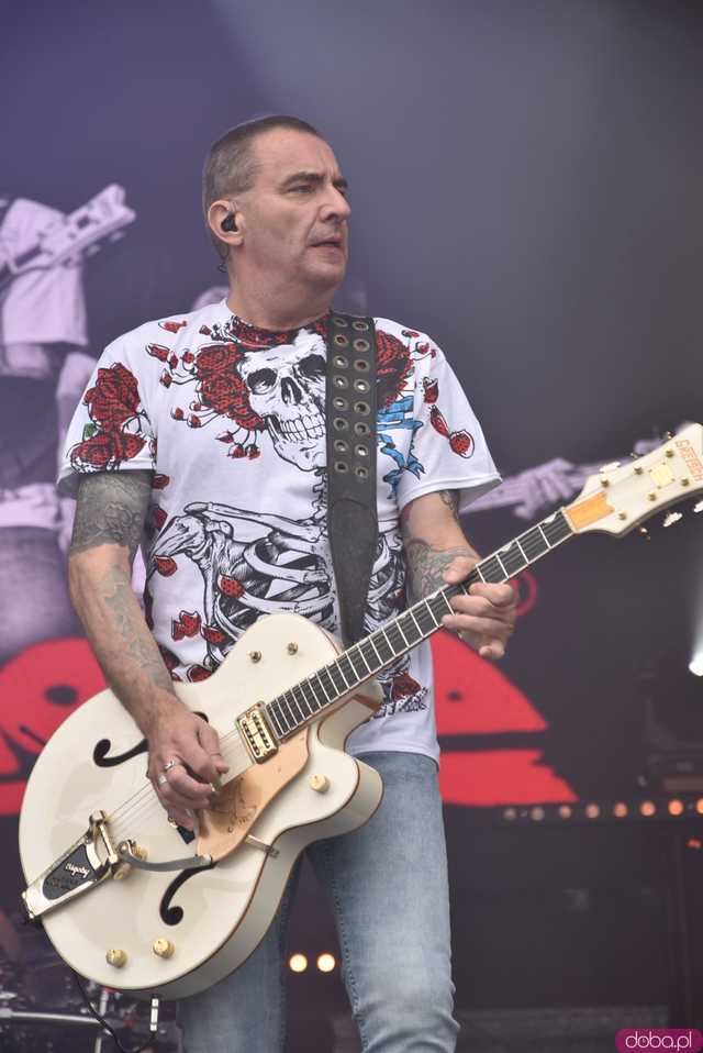 [FOTO] Na początek Kobranocka! To ona przywitała publikę drugiego dnia Dni i Nocy Krzywej Wieży 