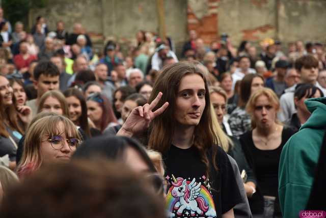 [FOTO] Są tu jakieś Agnieszki? Bo Łzy uważają, że w Ząbkowicach ich nie ma 
