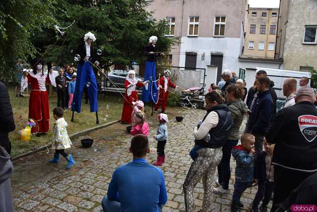 [FOTO] Istny Dzień Dziecka czekał na najmłodszych mieszkańców Ząbkowic w ramach Dni i Nocy Krzywej Wieży 