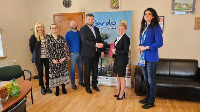 [FOTO] 10 miesięcy odbudowy Barda po powodzi. Co udało się zrobić w tym czasie?
