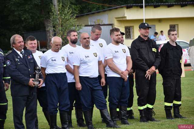 [FOTO, WIDEO] Strażacka rywalizacja w Lubnowie. Znamy zwycięzców zawodów XI Zlotu Starych Sikawek!