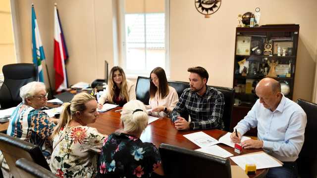 [FOTO] Gmina Ziębice dofinansowuje remonty zabytkowych kamienic w Henrykowie