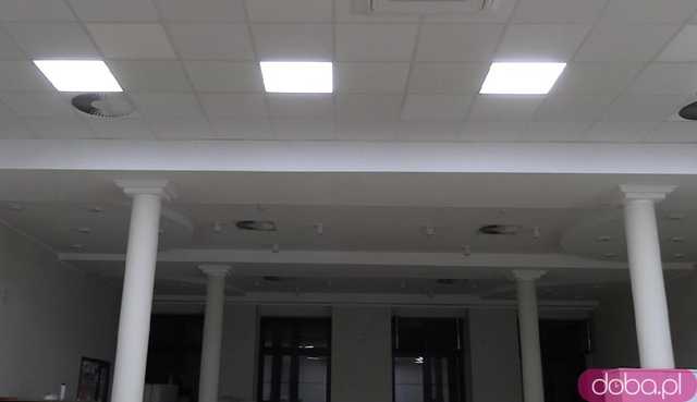 [FOTO, WIDEO] Czy uczniowie wrócą do szkoły we wrześniu? Jak zmieni się Centrum Kultury w Bardzie? Rząd przekazał kolejne miliony na odbudowę 