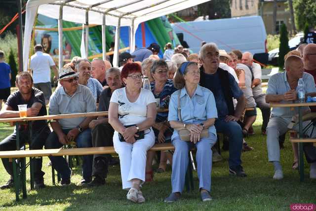 [FOTO, WIDEO] Tradycja bez rywalizacji. Za nami III Spotkanie Zespołów Ludowych w Przedborowej