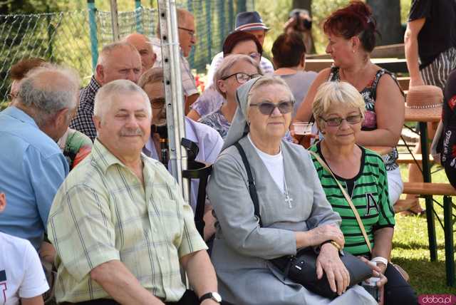 [FOTO, WIDEO] Tradycja bez rywalizacji. Za nami III Spotkanie Zespołów Ludowych w Przedborowej