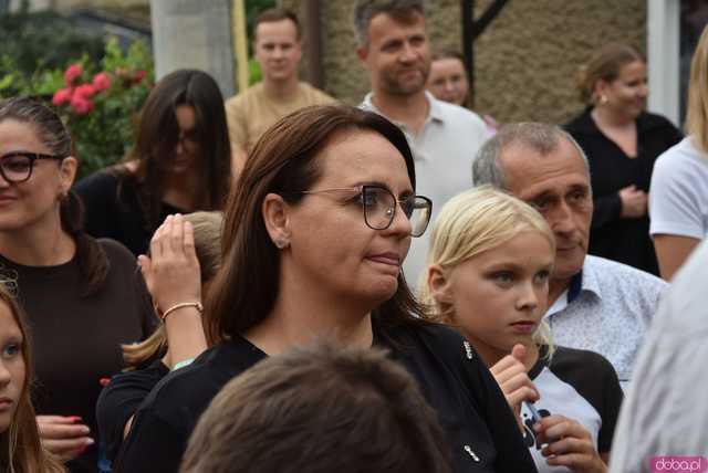 [FOTO, WIDEO] Dzień Róży w Różanej z grą terenową i animacjami. Nowa tradycja zyskuje popularność