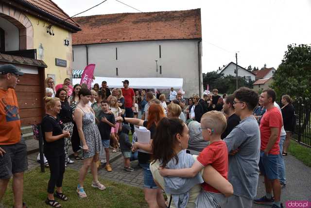 [FOTO, WIDEO] Dzień Róży w Różanej z grą terenową i animacjami. Nowa tradycja zyskuje popularność