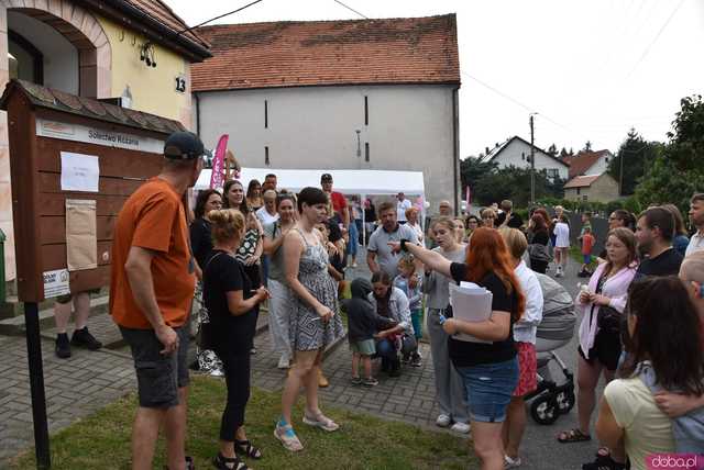 [FOTO, WIDEO] Dzień Róży w Różanej z grą terenową i animacjami. Nowa tradycja zyskuje popularność