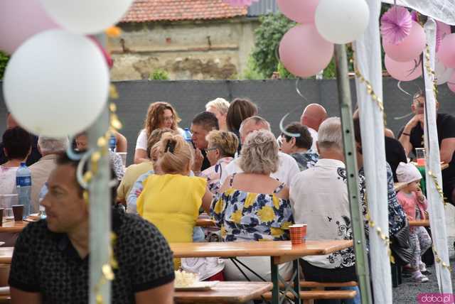 [FOTO, WIDEO] Dzień Róży w Różanej z grą terenową i animacjami. Nowa tradycja zyskuje popularność