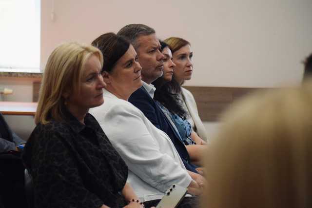 [FOTO] Szefowa MEN w Słupcu. Samorządowcy z powiatu ząbkowickiego nie kryli obaw o przyszłość małych szkół