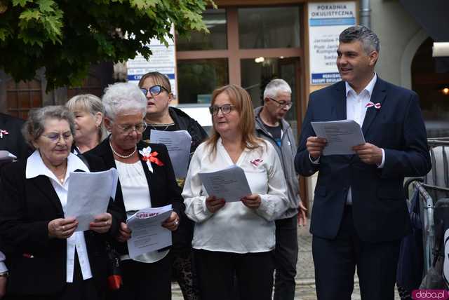 [FOTO] Deszcz nie zwolnił nas z obowiązku upamiętnienia wszystkich walczących w Powstaniu Warszawskim 