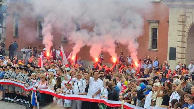 [FOTO] Mieszkańcy gminy Bardo oddali hołd bohaterom Powstania w stolicy