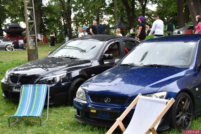 [FOTO] Jak nisko można zejść? HOW LOW 2025 przyciągnął pasjonatów motoryzacji z całego Dolnego Śląska