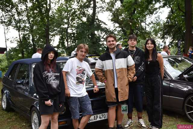 [FOTO] Jak nisko można zejść? HOW LOW 2025 przyciągnął pasjonatów motoryzacji z całego Dolnego Śląska
