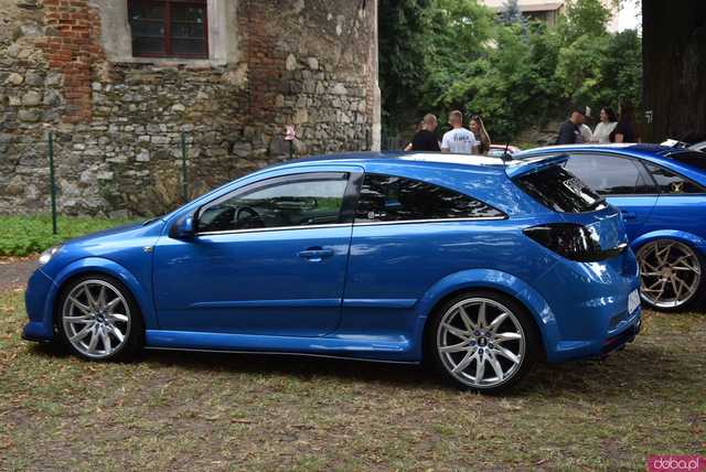 [FOTO] Jak nisko można zejść? HOW LOW 2025 przyciągnął pasjonatów motoryzacji z całego Dolnego Śląska