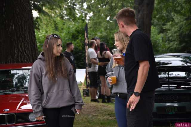 [FOTO] Jak nisko można zejść? HOW LOW 2025 przyciągnął pasjonatów motoryzacji z całego Dolnego Śląska