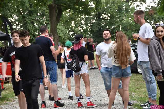[FOTO] Jak nisko można zejść? HOW LOW 2025 przyciągnął pasjonatów motoryzacji z całego Dolnego Śląska