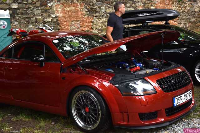 [FOTO] Jak nisko można zejść? HOW LOW 2025 przyciągnął pasjonatów motoryzacji z całego Dolnego Śląska