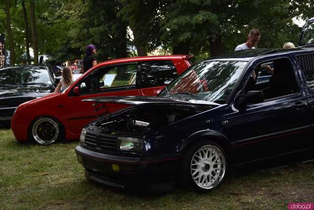 [FOTO] Jak nisko można zejść? HOW LOW 2025 przyciągnął pasjonatów motoryzacji z całego Dolnego Śląska