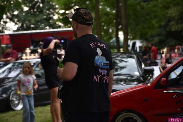 [FOTO] Jak nisko można zejść? HOW LOW 2025 przyciągnął pasjonatów motoryzacji z całego Dolnego Śląska