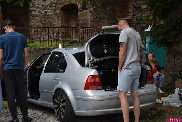 [FOTO] Jak nisko można zejść? HOW LOW 2025 przyciągnął pasjonatów motoryzacji z całego Dolnego Śląska