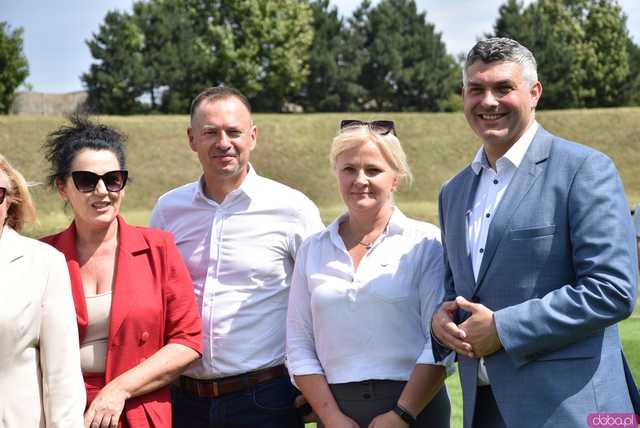 [FOTO, WIDEO] „Nie obiecujemy, tylko realizujemy Wizyta Ministra Sportu w Ząbkowicach przyniosła konkretne deklaracje 