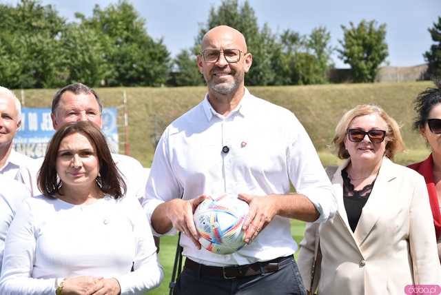 [FOTO, WIDEO] „Nie obiecujemy, tylko realizujemy Wizyta Ministra Sportu w Ząbkowicach przyniosła konkretne deklaracje 