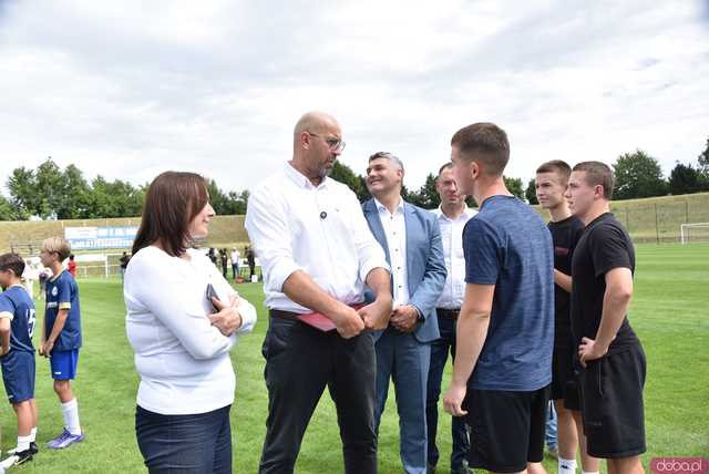 [FOTO, WIDEO] „Nie obiecujemy, tylko realizujemy Wizyta Ministra Sportu w Ząbkowicach przyniosła konkretne deklaracje 