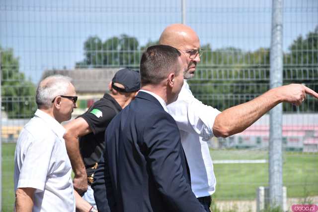 [FOTO] Nowa era sportu w Kamieńcu Ząbkowickim? Minister Sportu sprzedał burmistrzowi kilka ciekawych pomysłów 