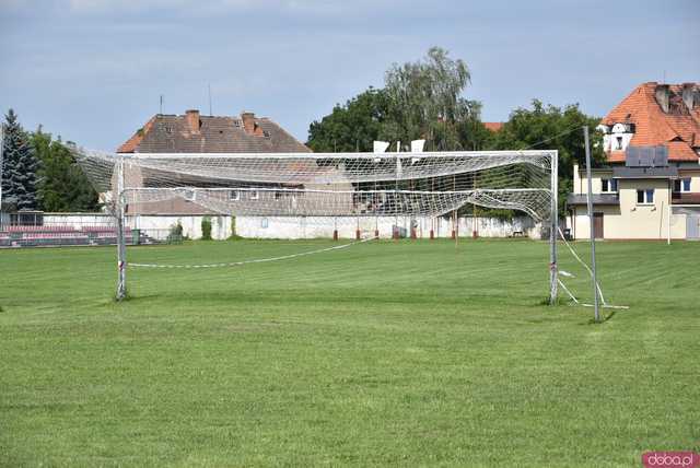 [FOTO] Nowa era sportu w Kamieńcu Ząbkowickim? Minister Sportu sprzedał burmistrzowi kilka ciekawych pomysłów 