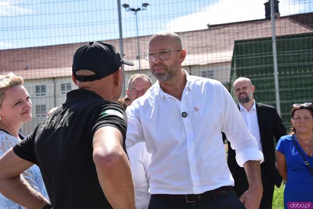[FOTO] Nowa era sportu w Kamieńcu Ząbkowickim? Minister Sportu sprzedał burmistrzowi kilka ciekawych pomysłów 
